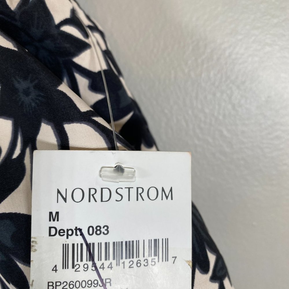 NWT Frenchi Skirt in Floral Print - Picture 5 of 9